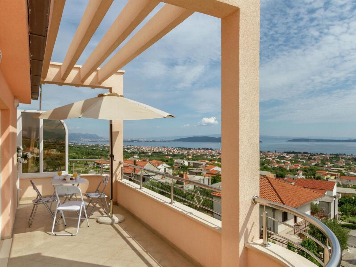 Beautiful In Between Split And Trogir Apartment *